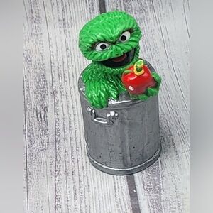 Sesame Street Oscar The Grouch & Slimey 2.5" PVC Figure Applause